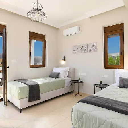 Pandora By וילה לינדוס