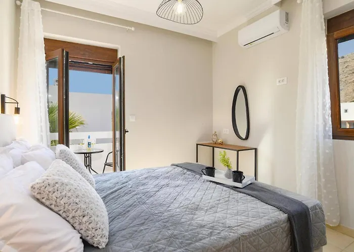 Pandora By 林都斯